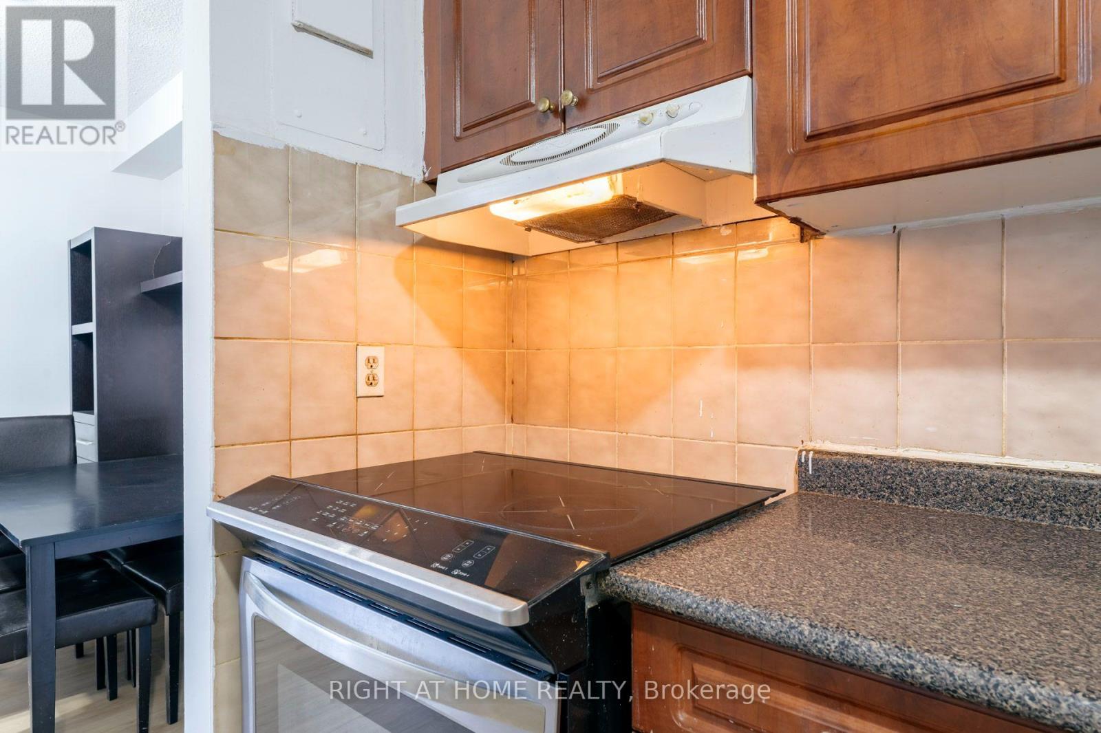 405- 49 Silverstone Drive, Toronto, ON photo 12