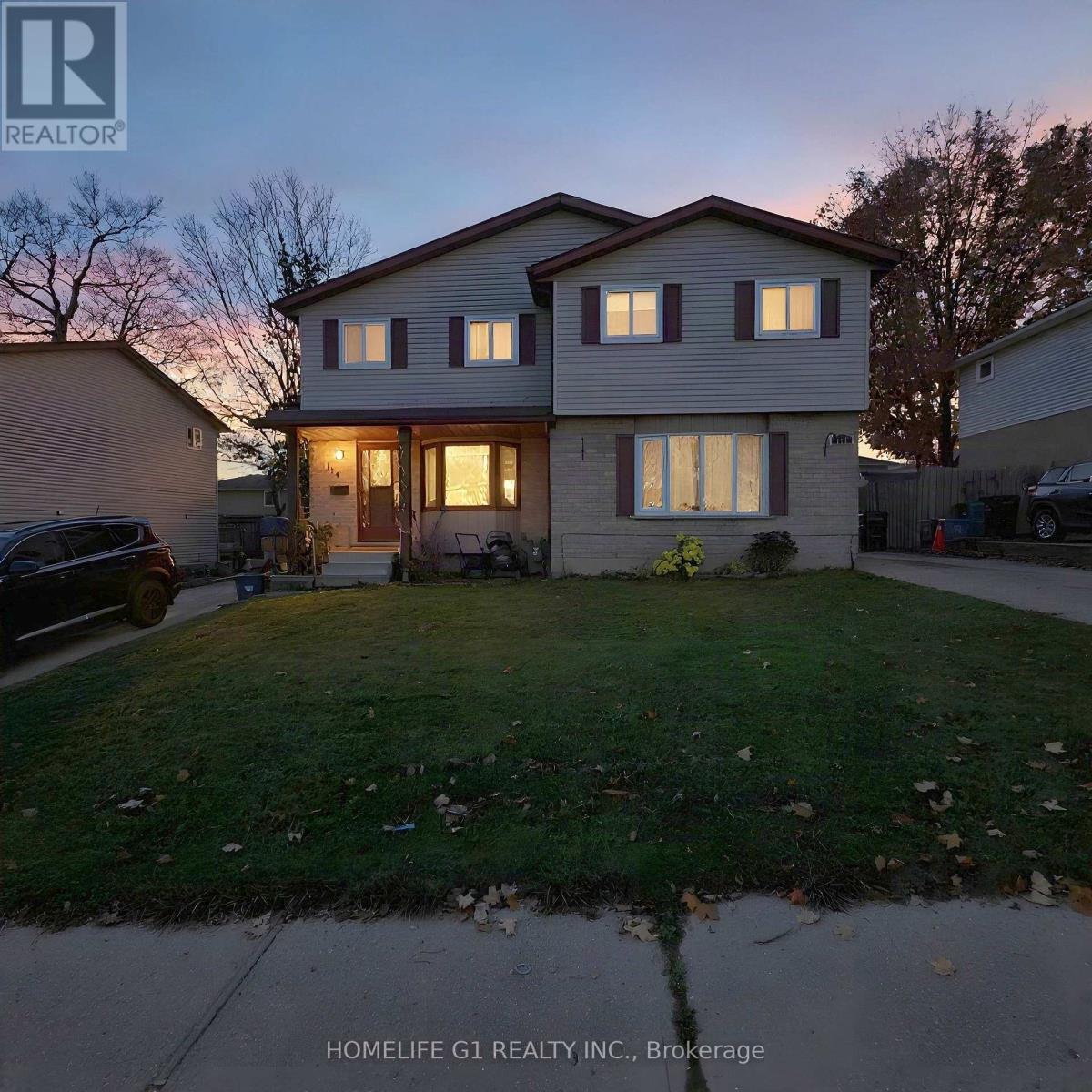 114 Connelly Drive, photo 1 of 29