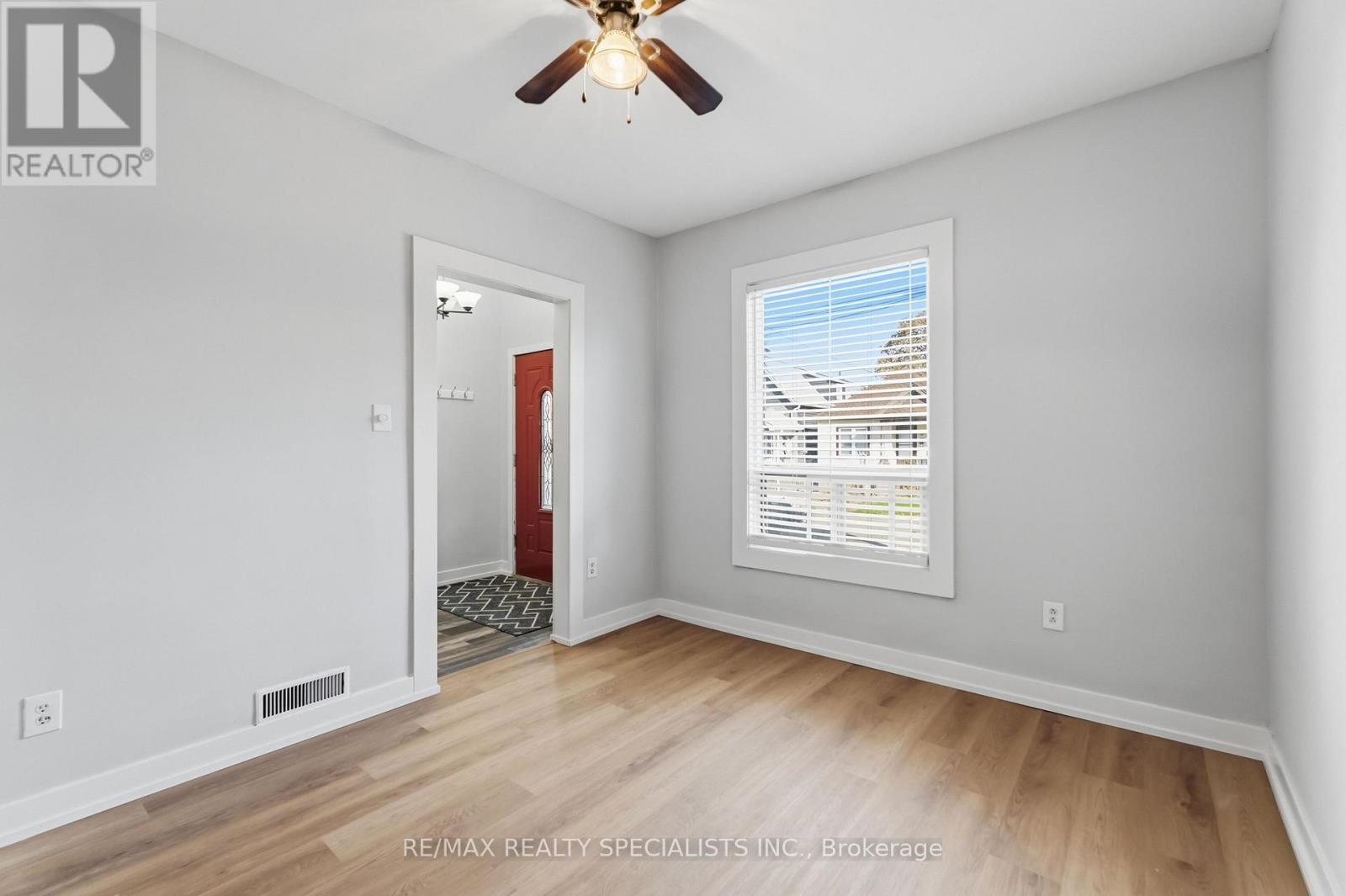 74 Cambridge Avenue, Hamilton, ON photo 4