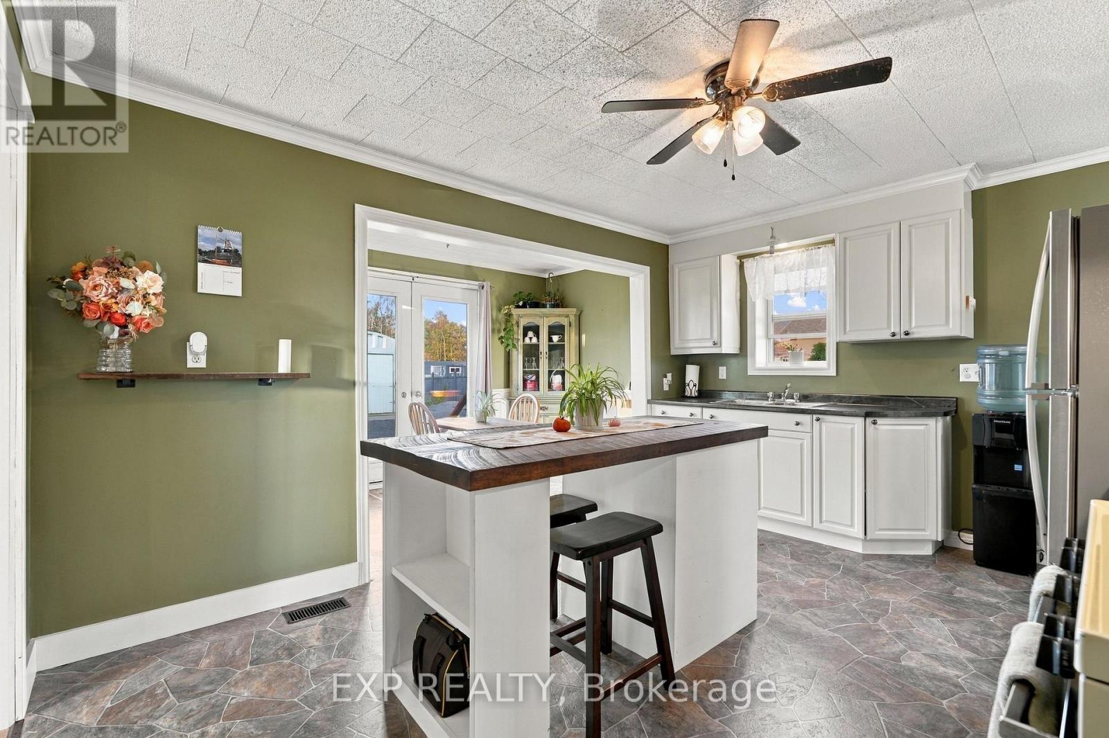 829 Port Maitland Road, Haldimand, ON photo 11