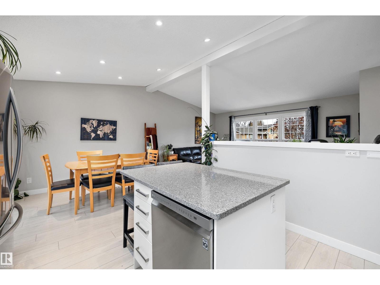 4809 42 AV, photo 17 of 58