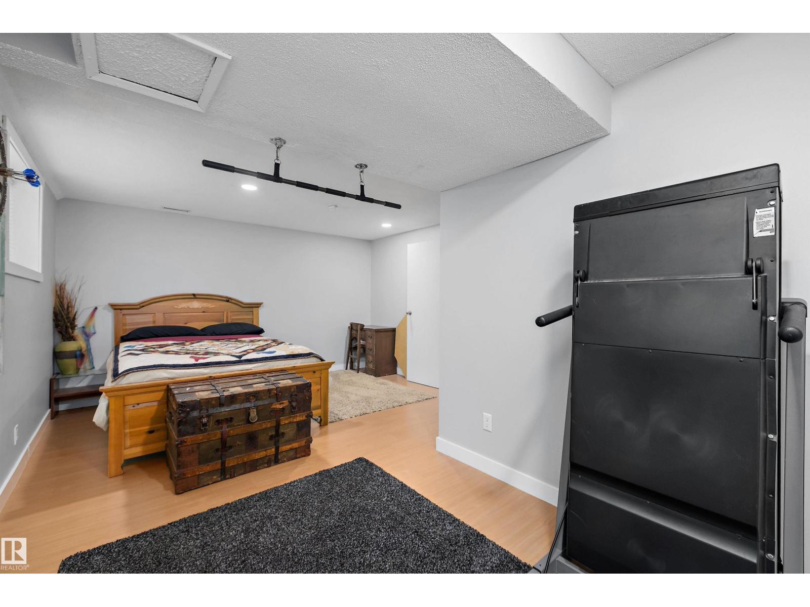 4809 42 AV, photo 40 of 58