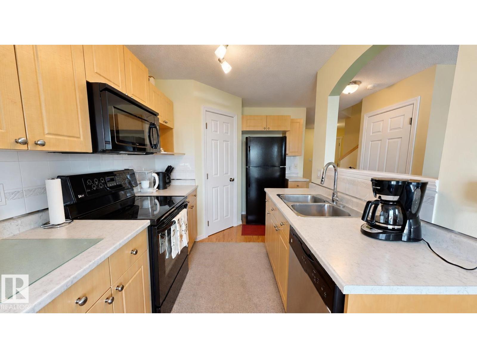 3931 160 AV NW, photo 9 of 35