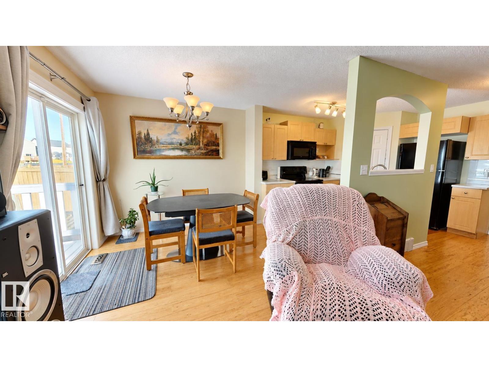 3931 160 AV NW, photo 7 of 35