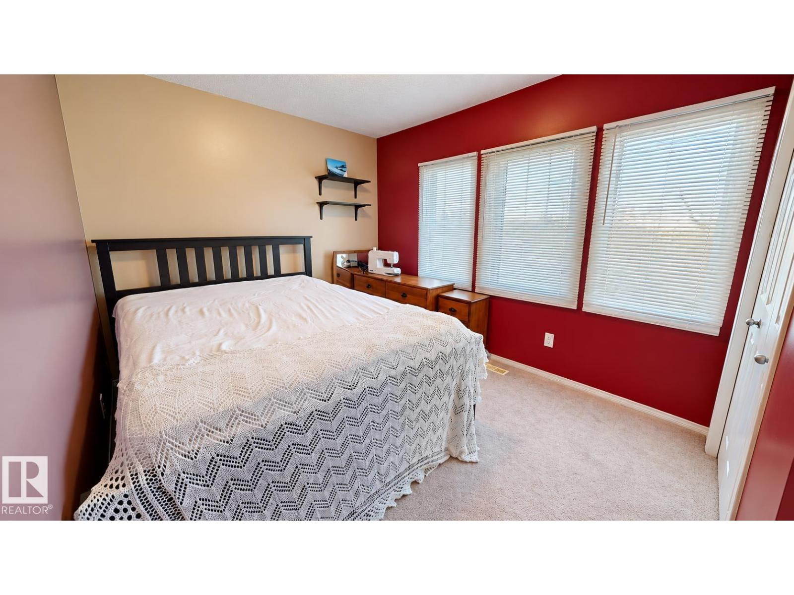 3931 160 AV NW, photo 21 of 35