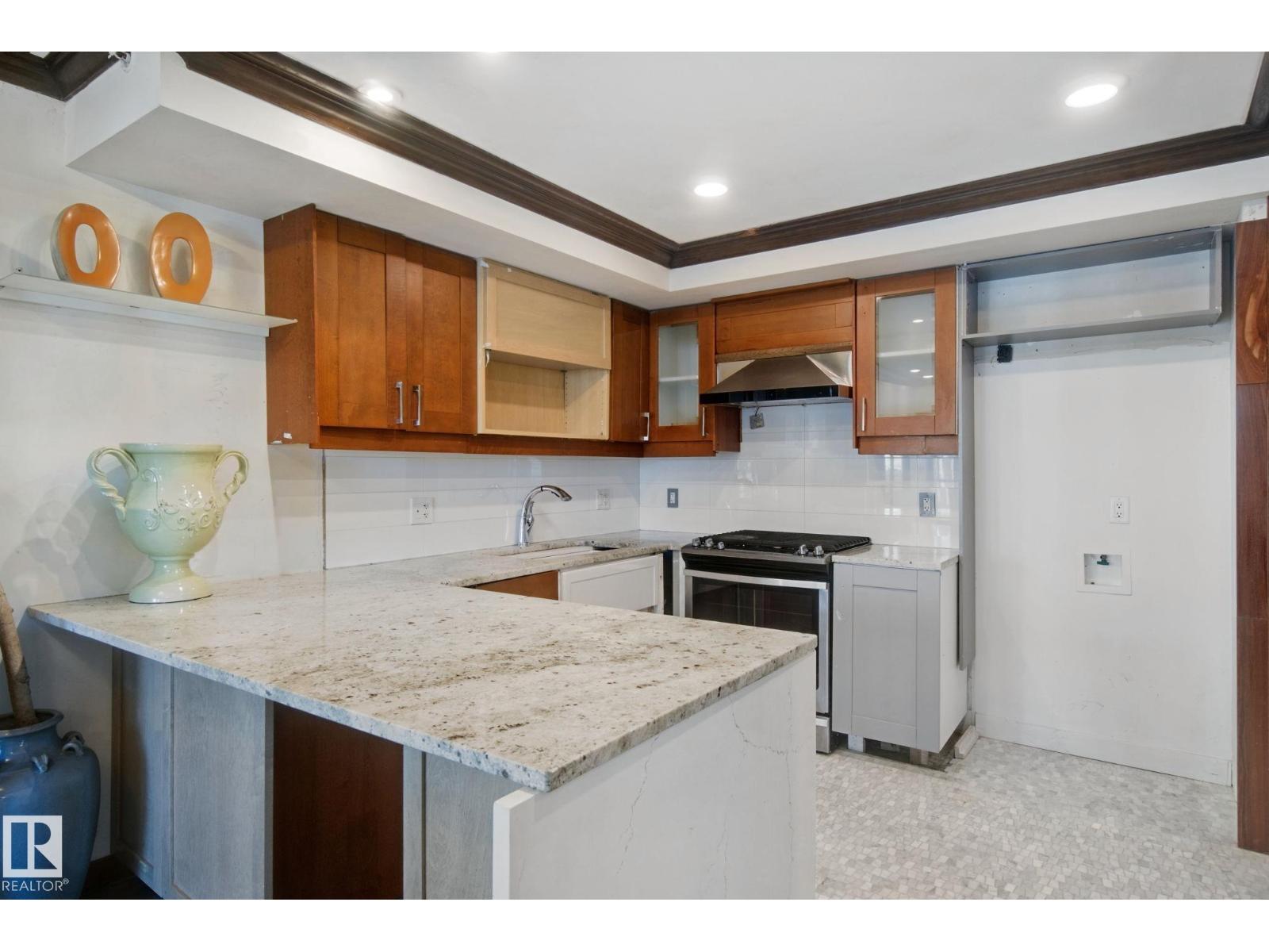 #1502 9720 106 ST NW, photo 9 of 64
