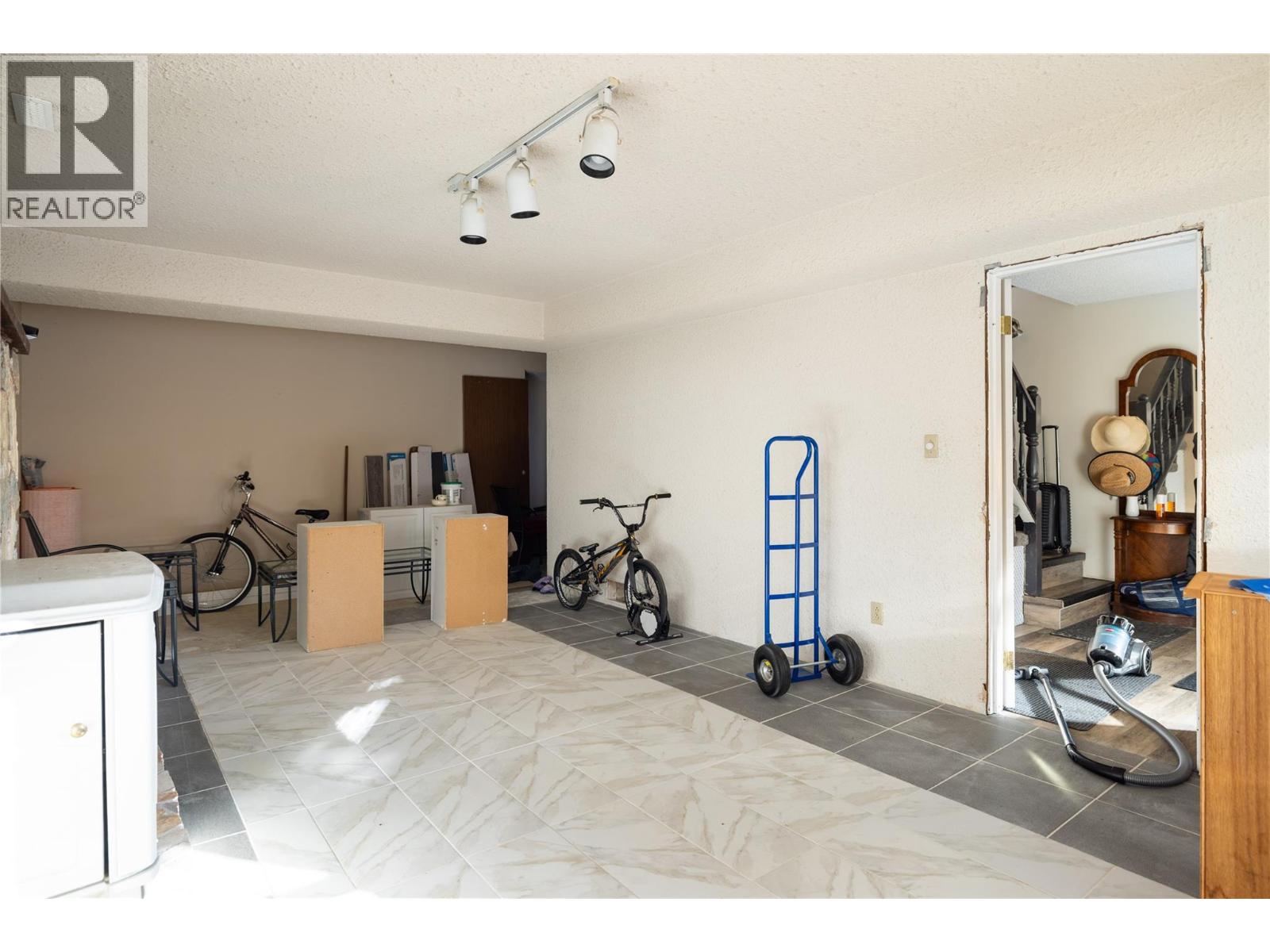 1205 41 Avenue, Vernon - Image 1