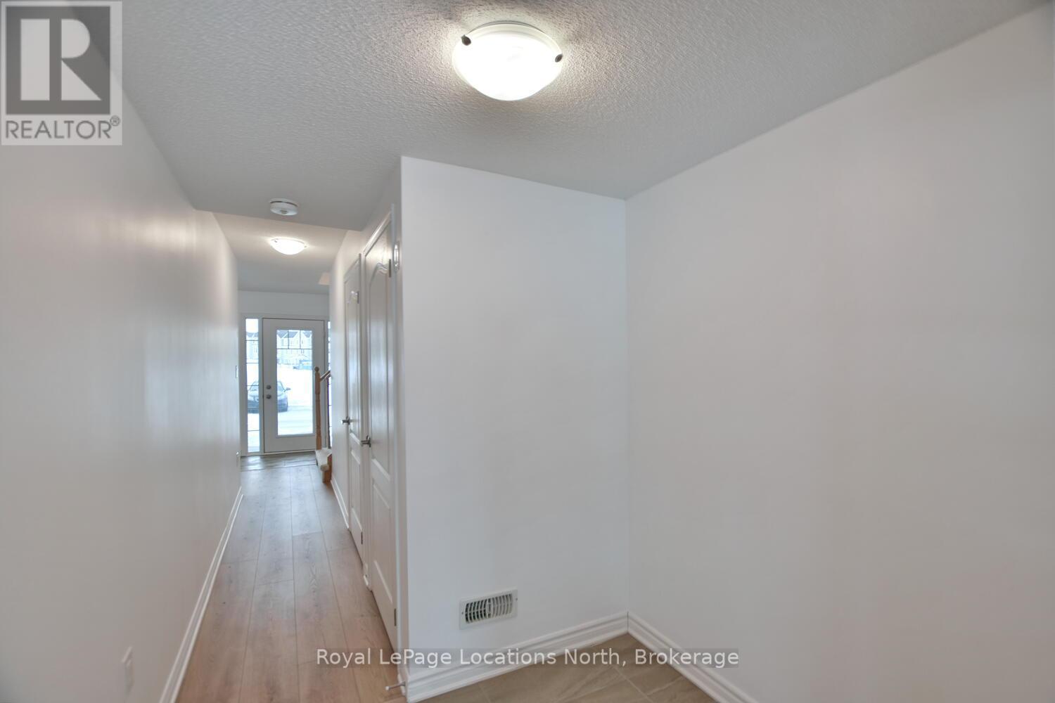 123 SANDHILL CRANE Drive, Wasaga Beach photo 11