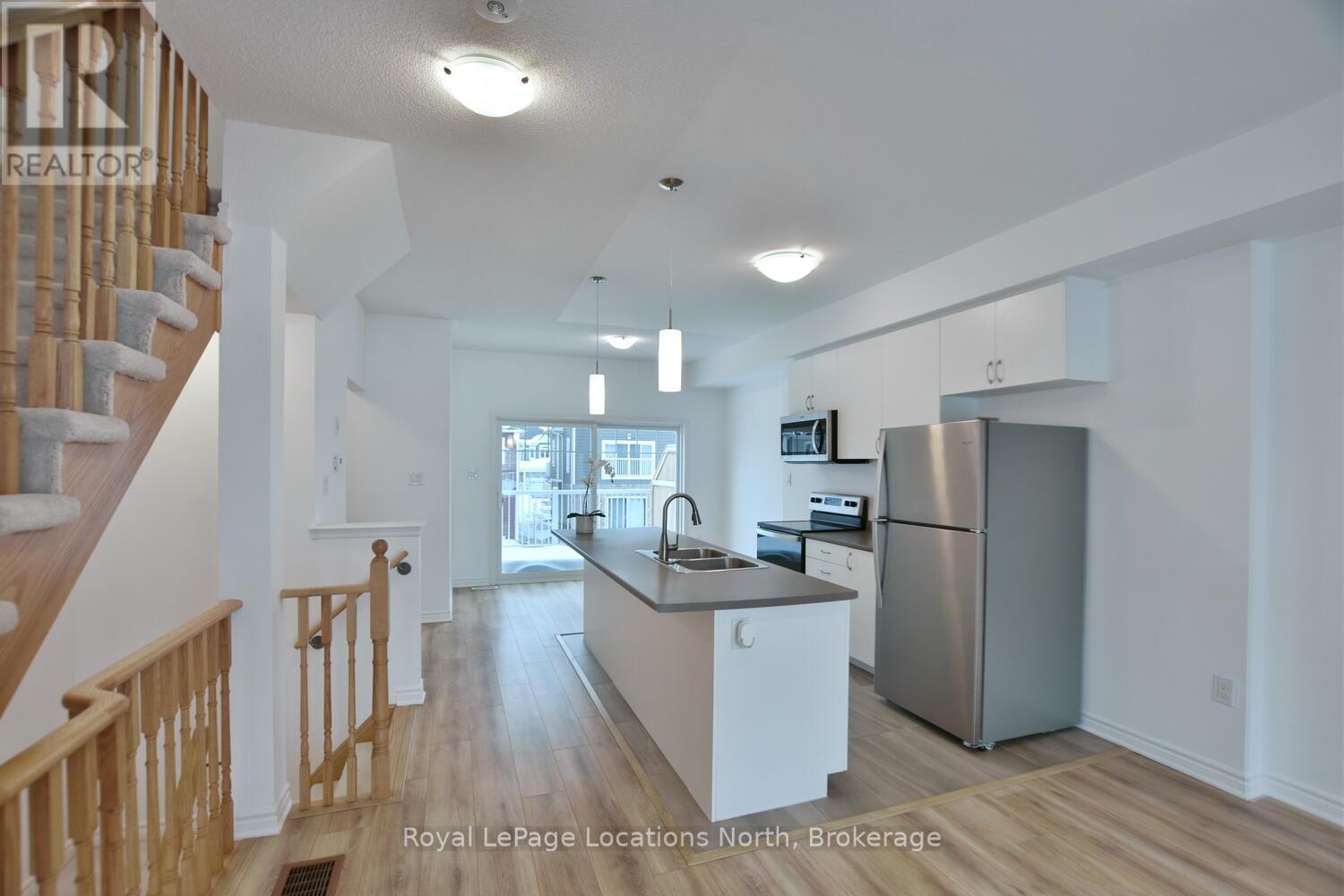 123 SANDHILL CRANE Drive, Wasaga Beach photo 22