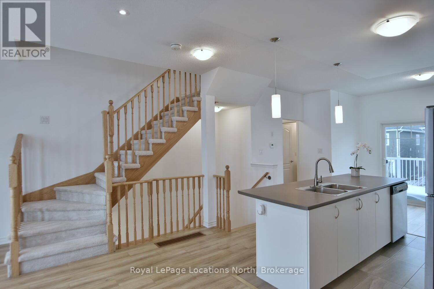 123 SANDHILL CRANE Drive, Wasaga Beach photo 24