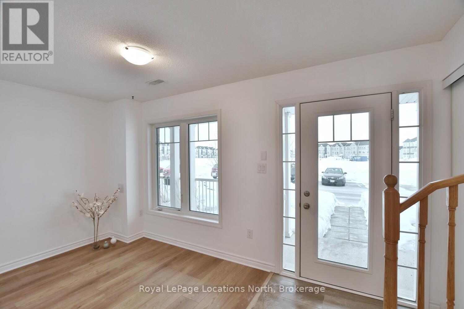 123 SANDHILL CRANE Drive, Wasaga Beach photo 9