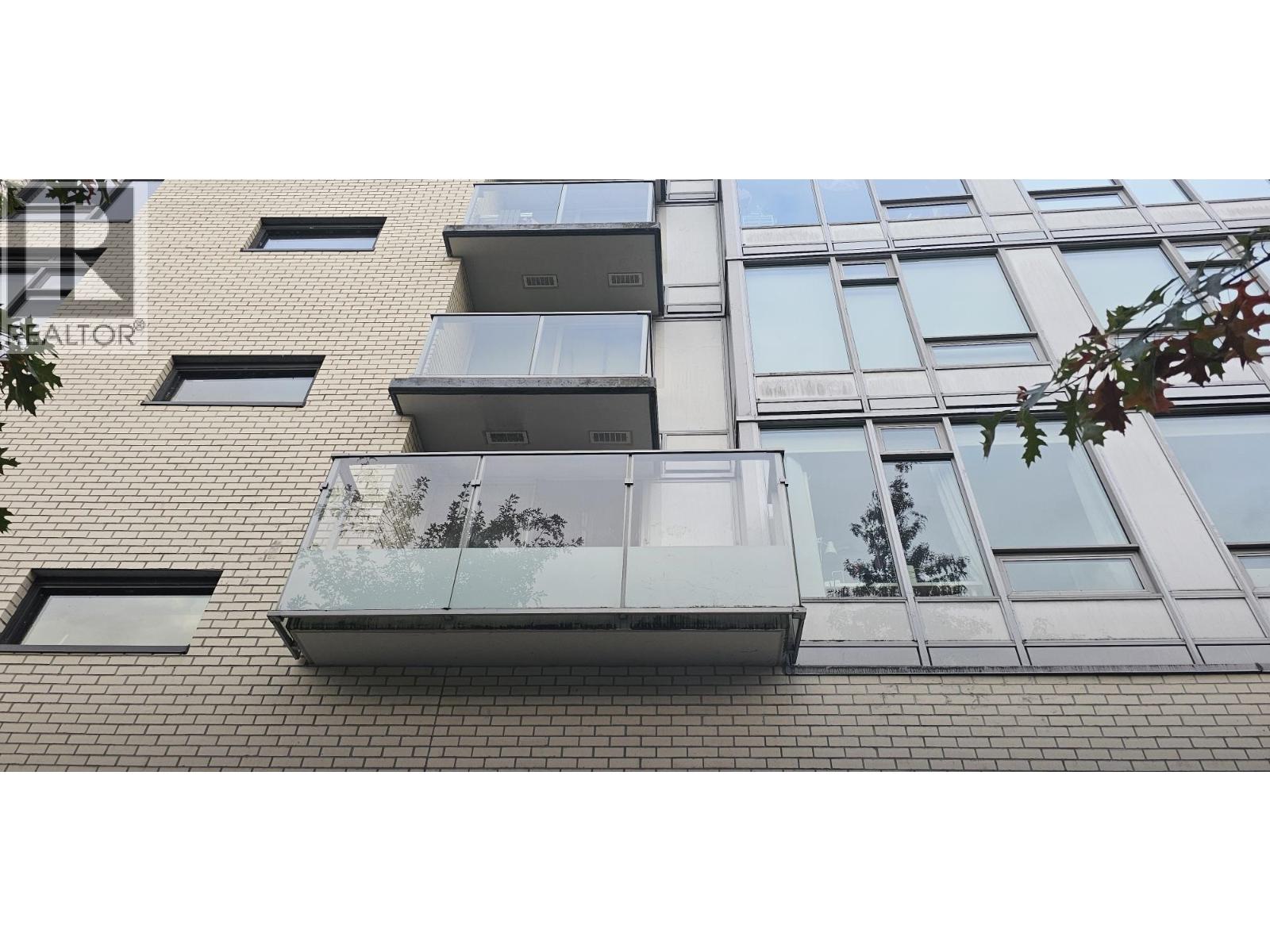 312 5470 ORMIDALE Street, Vancouver
