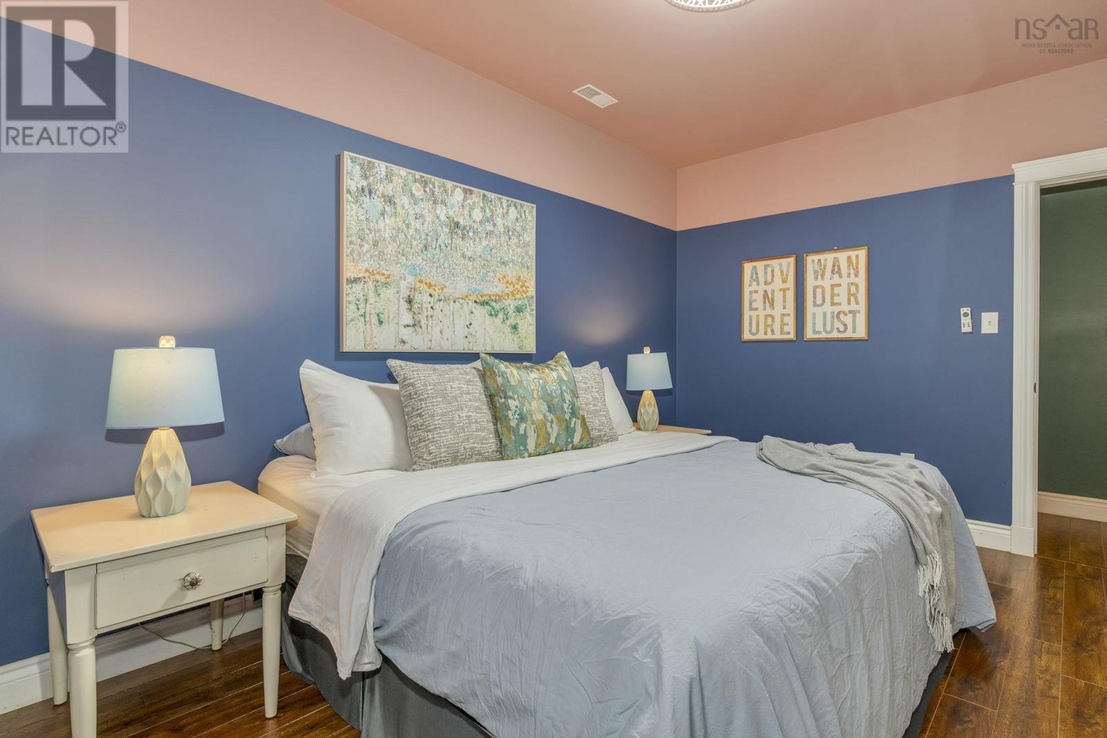 307 Leslie Road, photo 31
