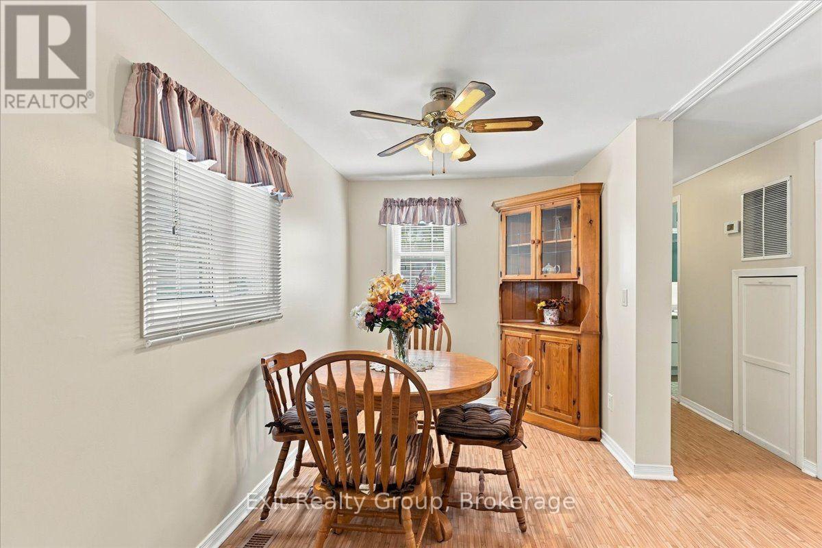9 Finch Lane, Quinte West, ON photo 14