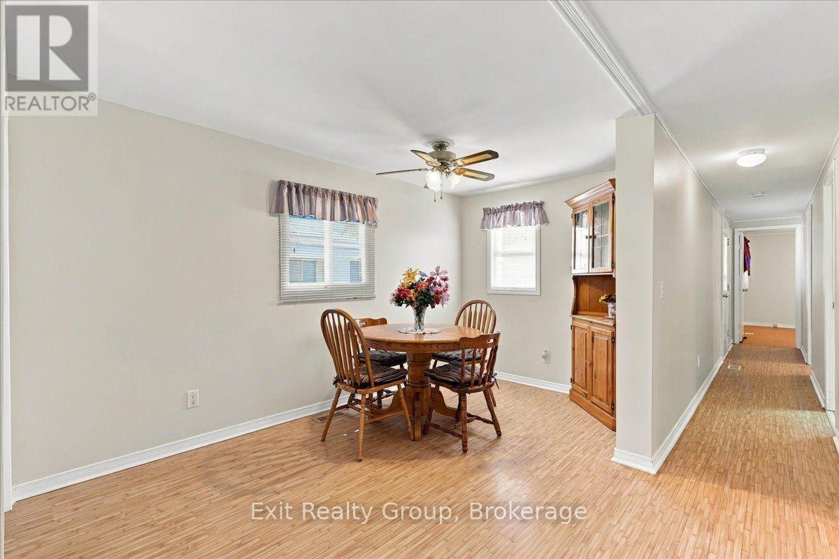 9 Finch Lane, Quinte West, ON photo 15