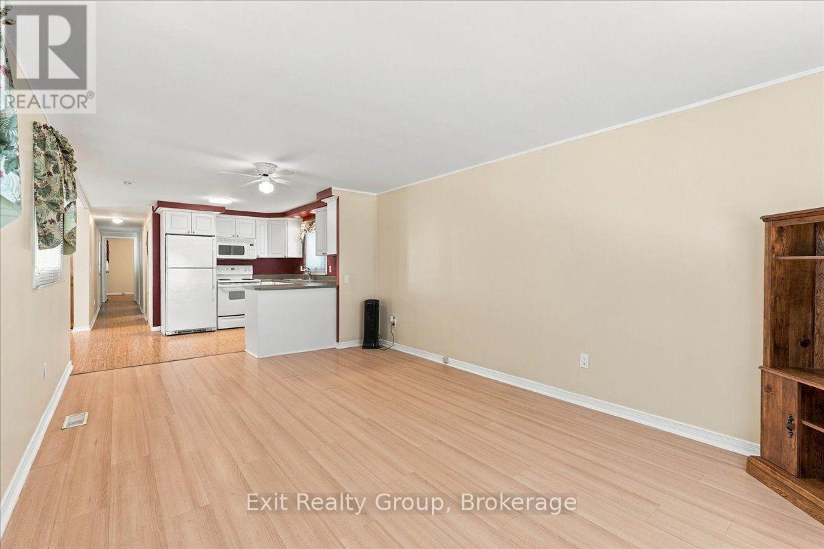 9 Finch Lane, Quinte West, ON photo 18