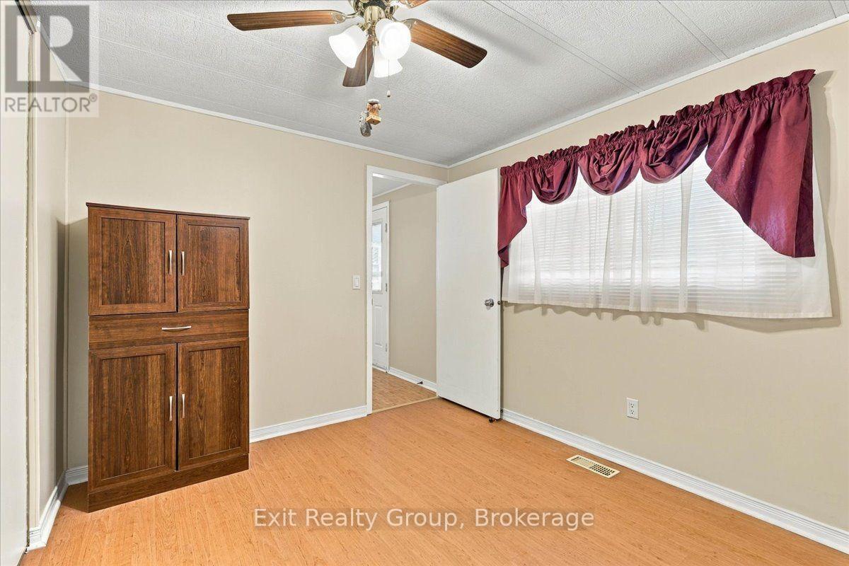 9 Finch Lane, Quinte West, ON photo 24