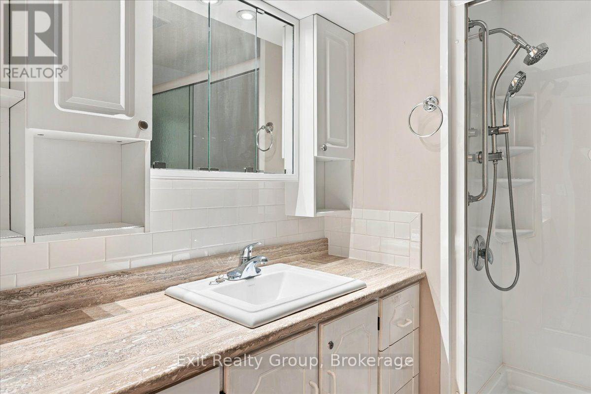 9 Finch Lane, Quinte West, ON photo 30