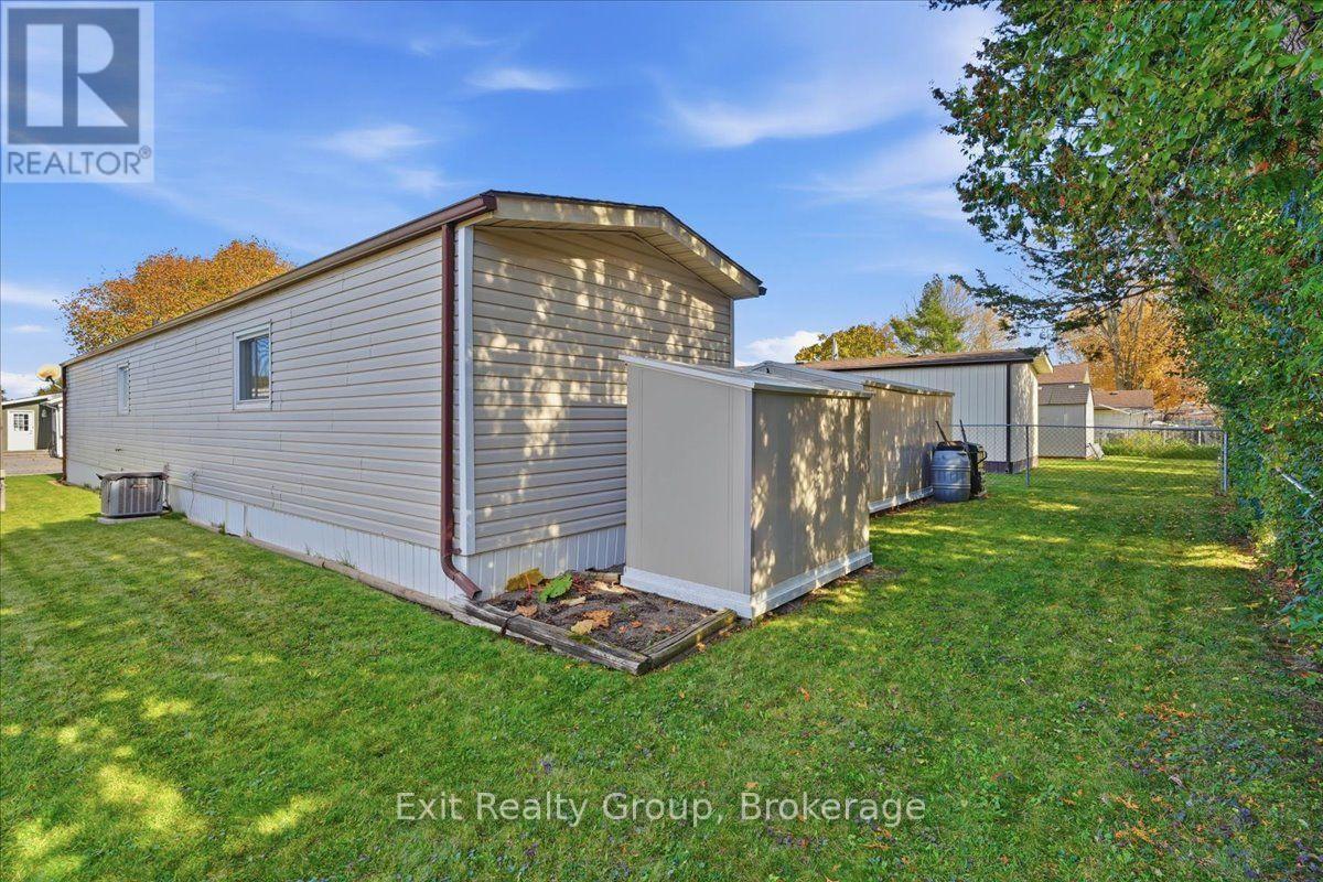 9 Finch Lane, Quinte West, ON photo 36