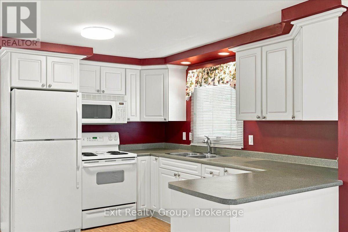 9 Finch Lane, Quinte West, ON photo 9