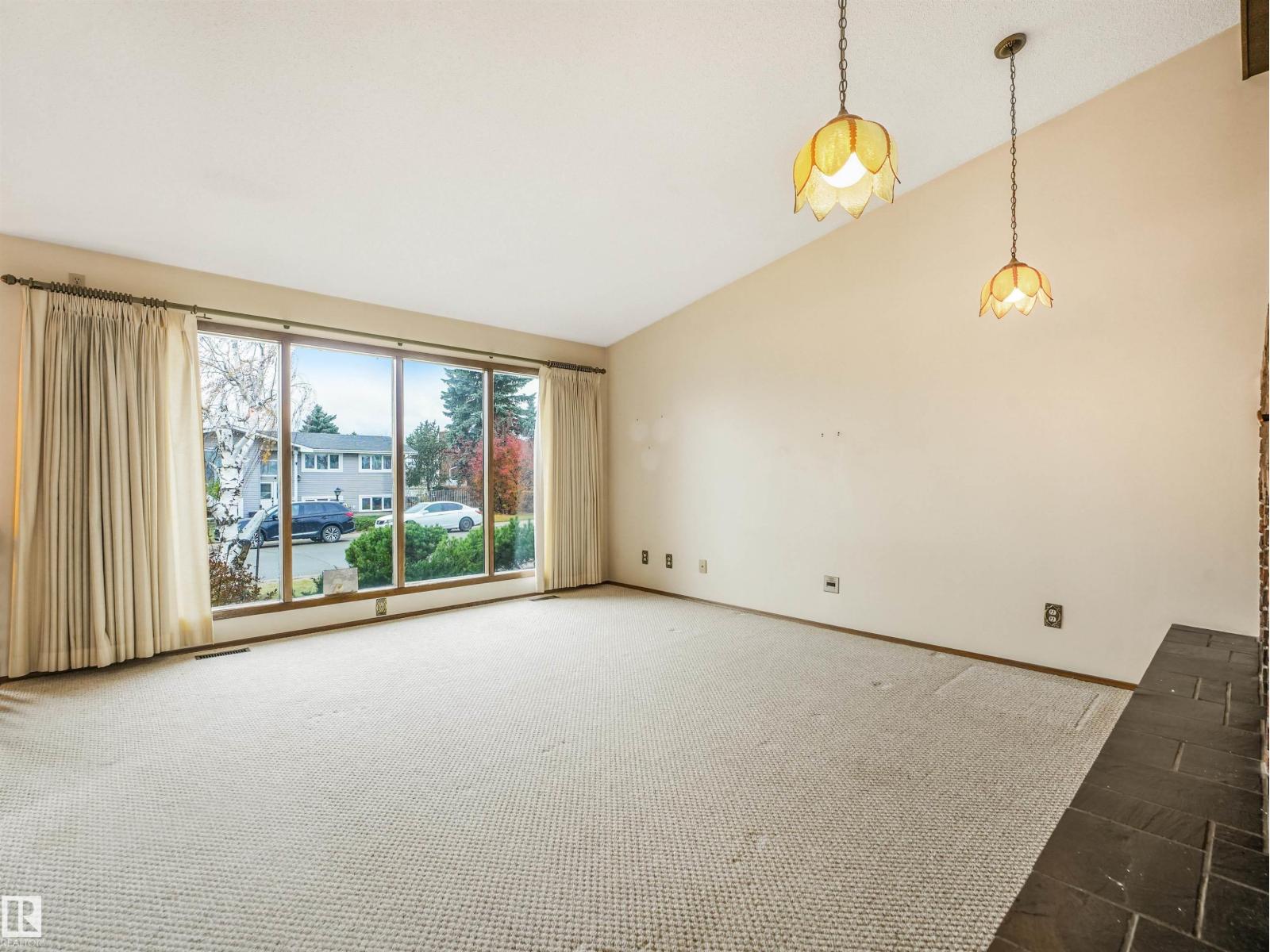 Property photograph 19 for MLS E4514564