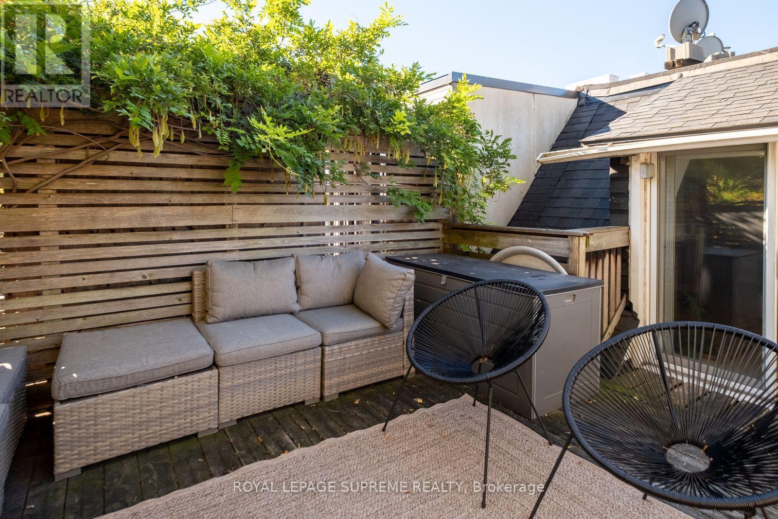 251 Crawford Street, Toronto, ON photo 16