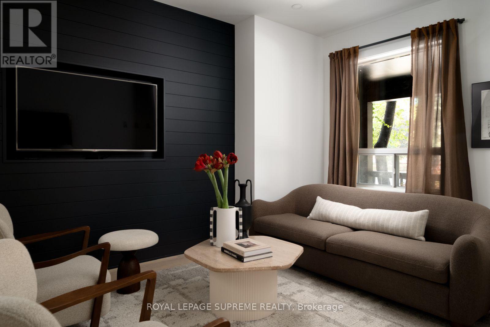 251 Crawford Street, Toronto, ON photo 4