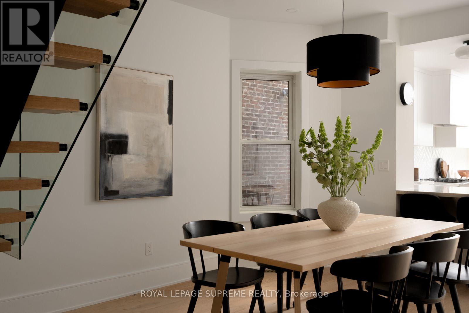 251 Crawford Street, Toronto, ON photo 8