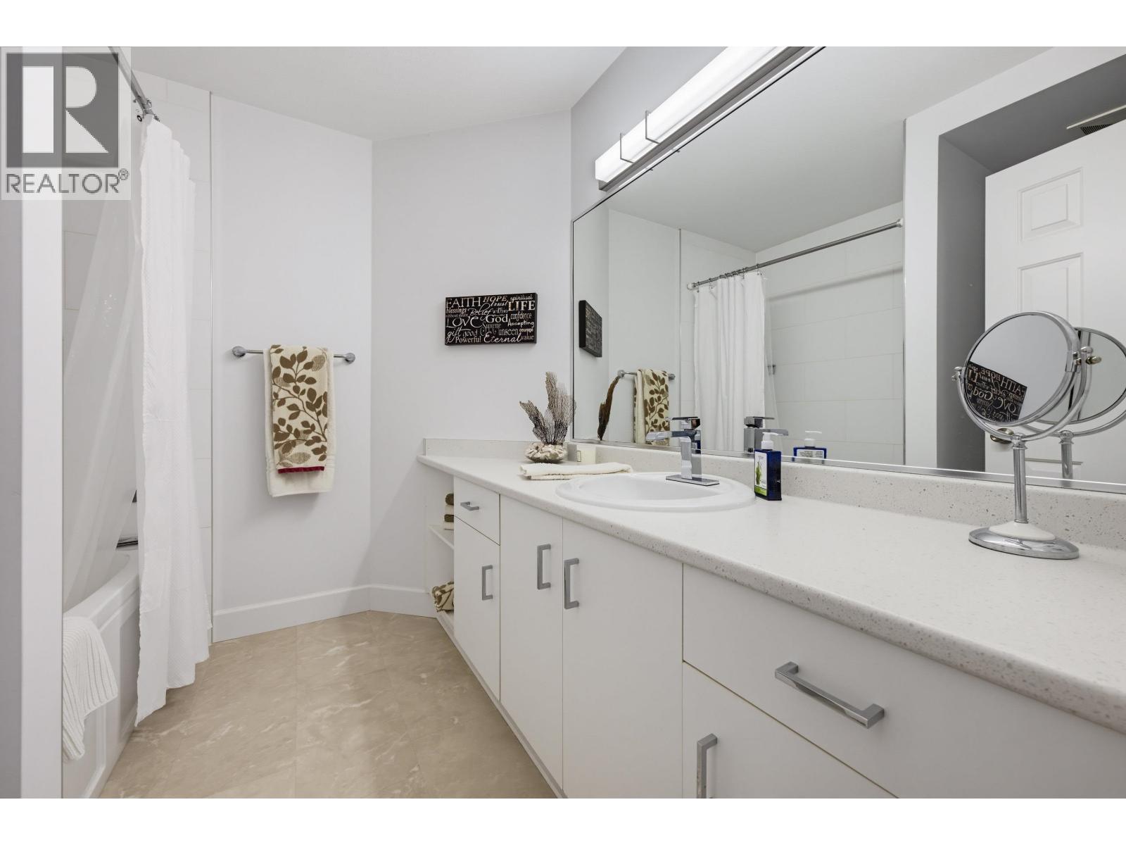 6469 MEADOW Place, Ladner