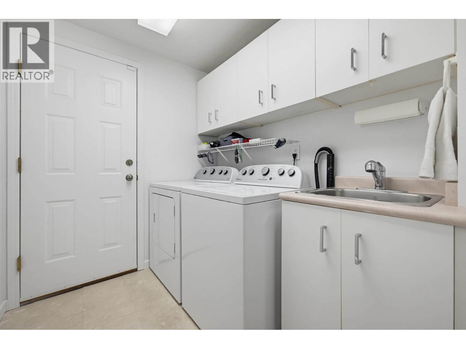 6469 MEADOW Place, Ladner
