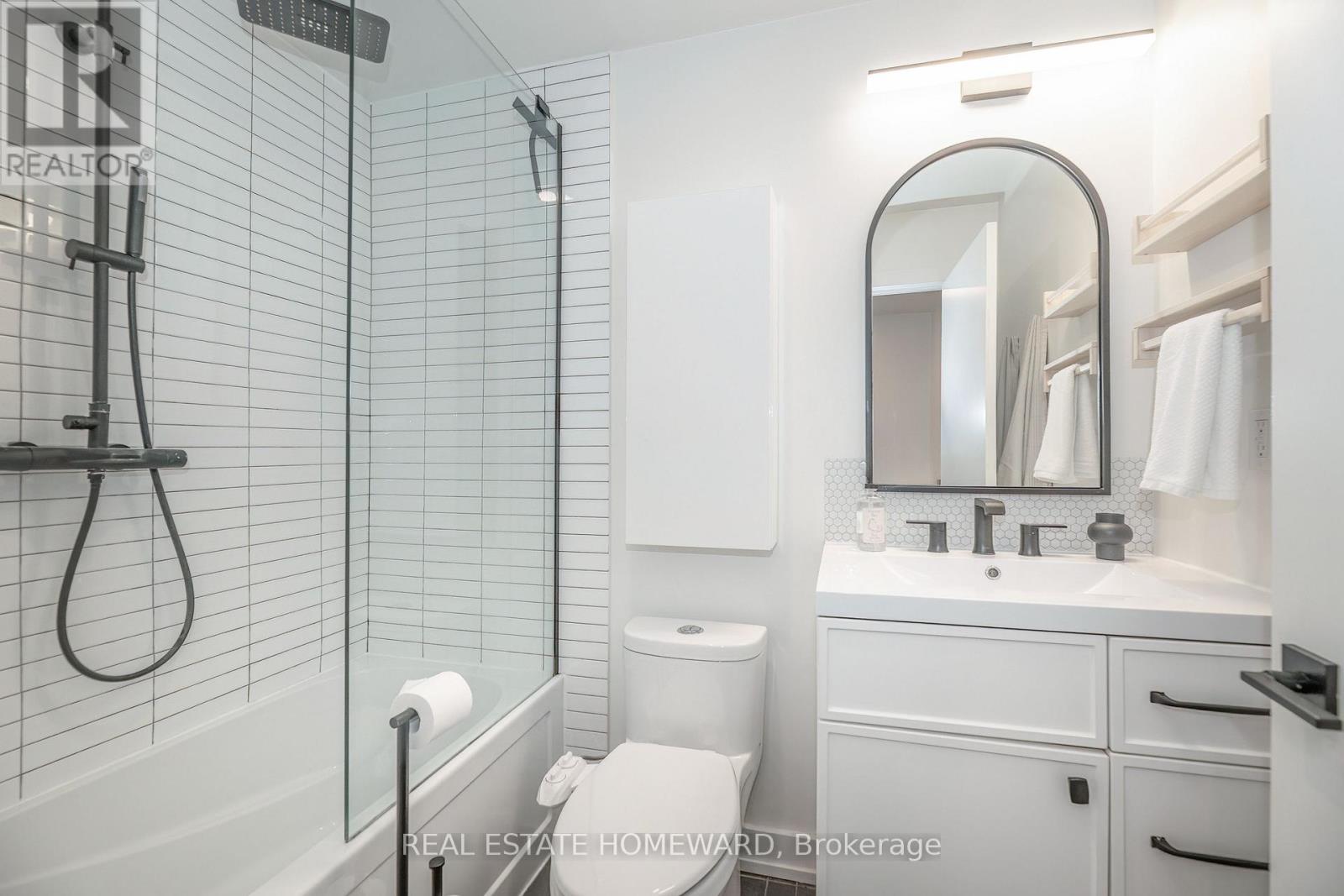 115 Wildwood Crescent, Toronto, ON photo 13