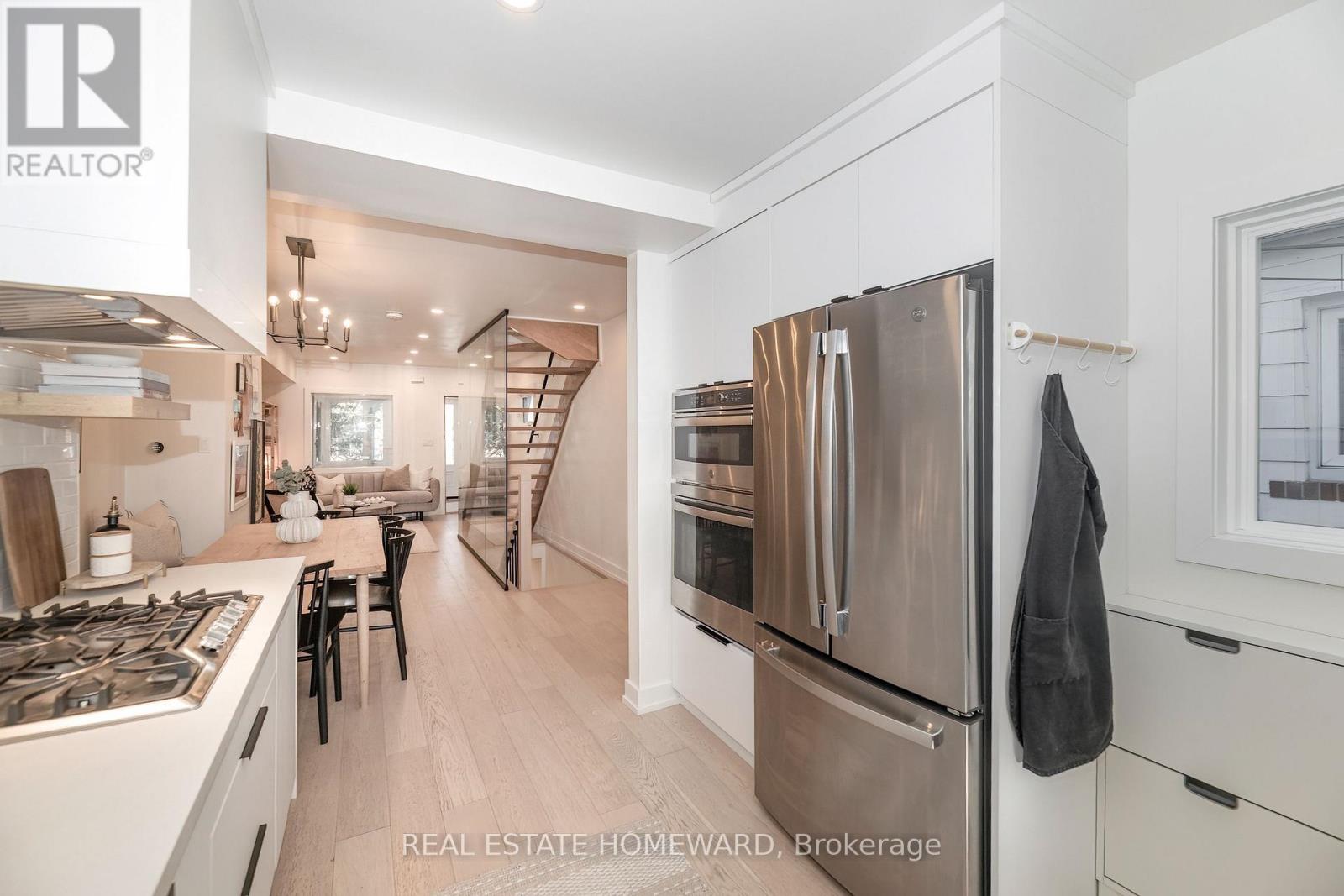 115 Wildwood Crescent, Toronto, ON photo 8
