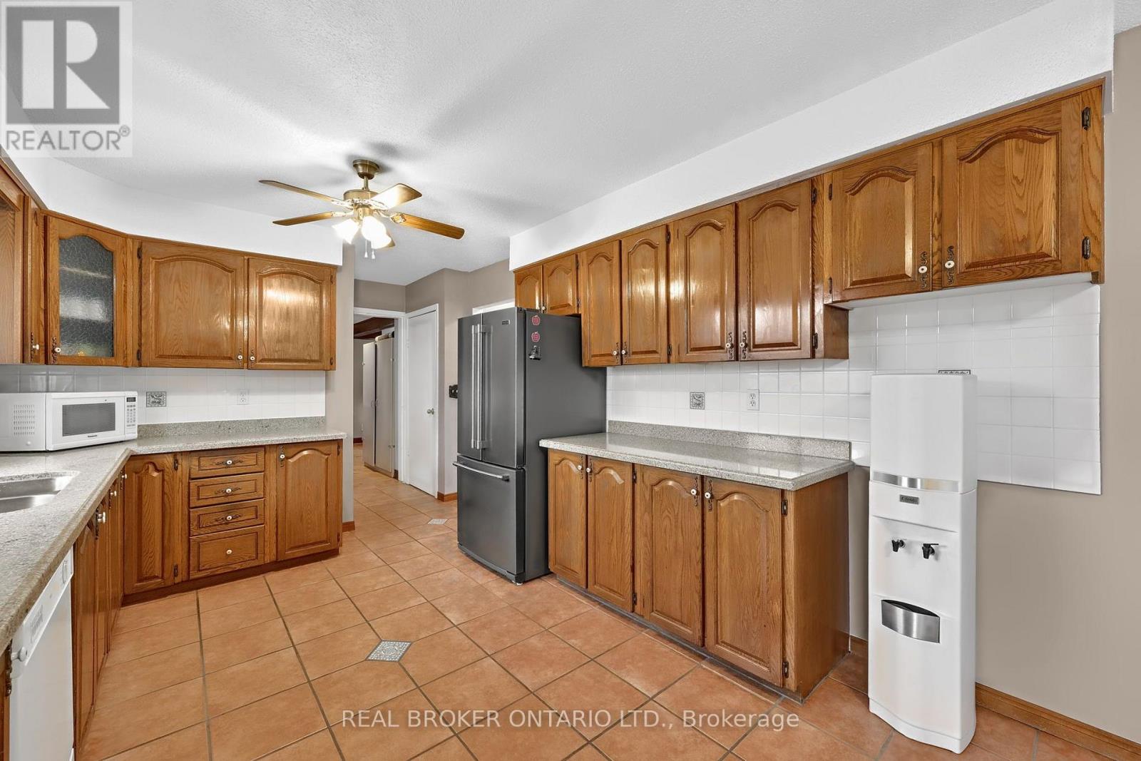 23276 Highway 48, Georgina, ON photo 10