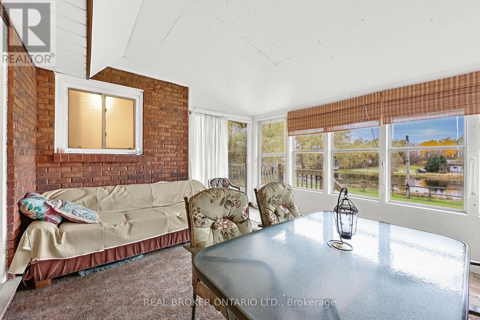 23276 Highway 48, Georgina, ON photo 14