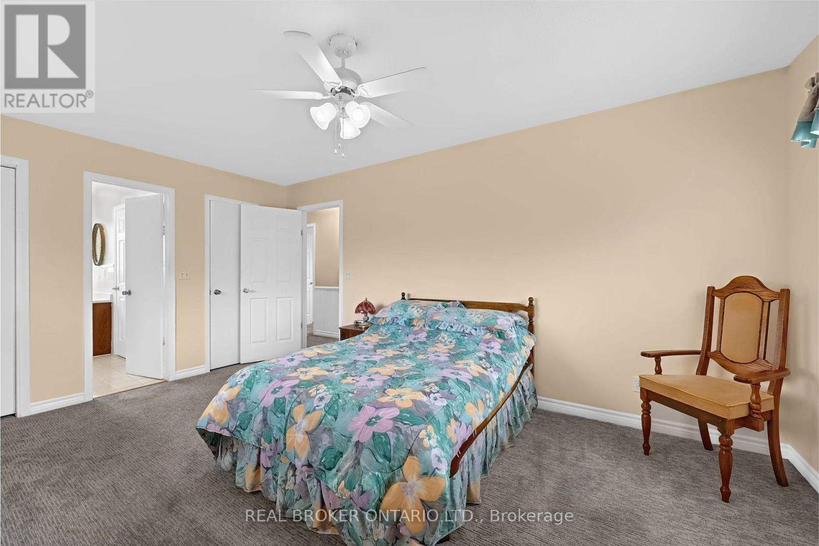 23276 Highway 48, Georgina, ON photo 18