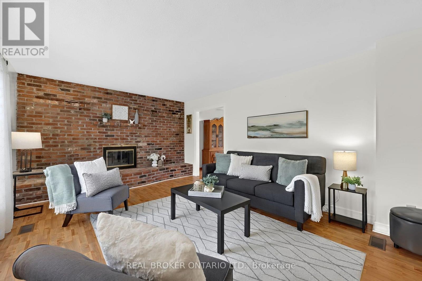 23276 Highway 48, Georgina, ON photo 4