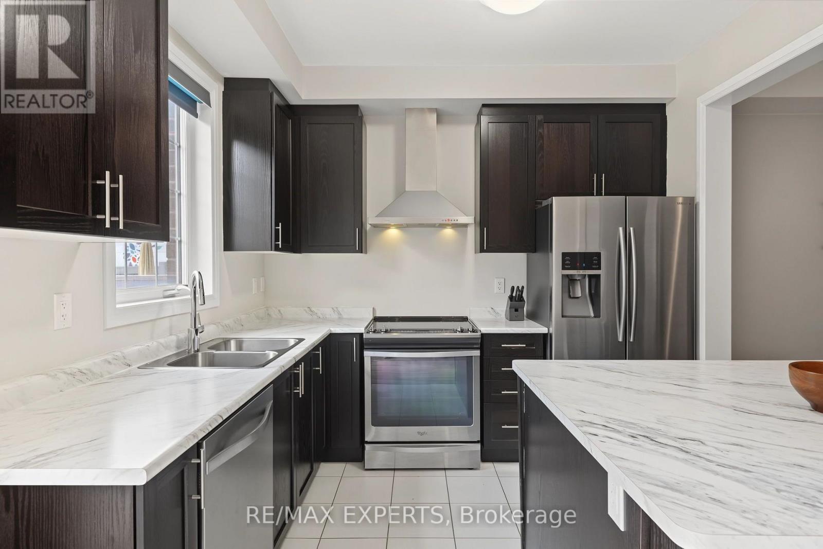 37 Stych Street, New Tecumseth, ON photo 15