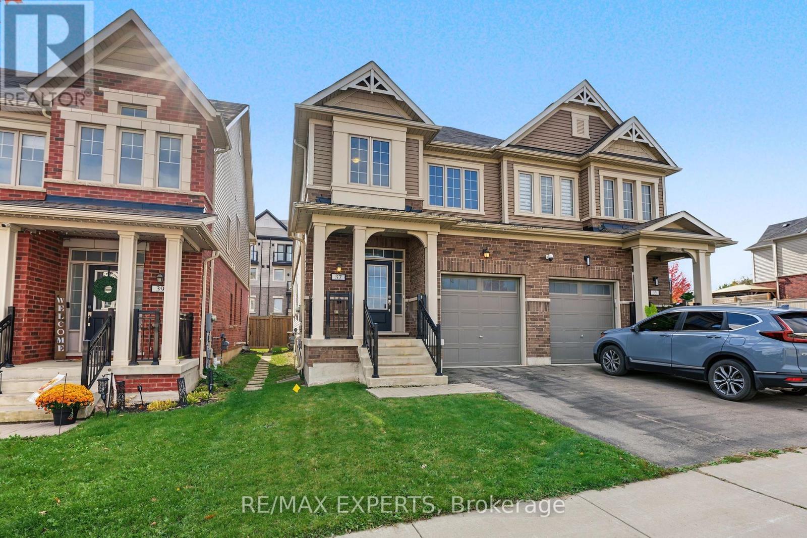 37 Stych Street, New Tecumseth, ON photo 2