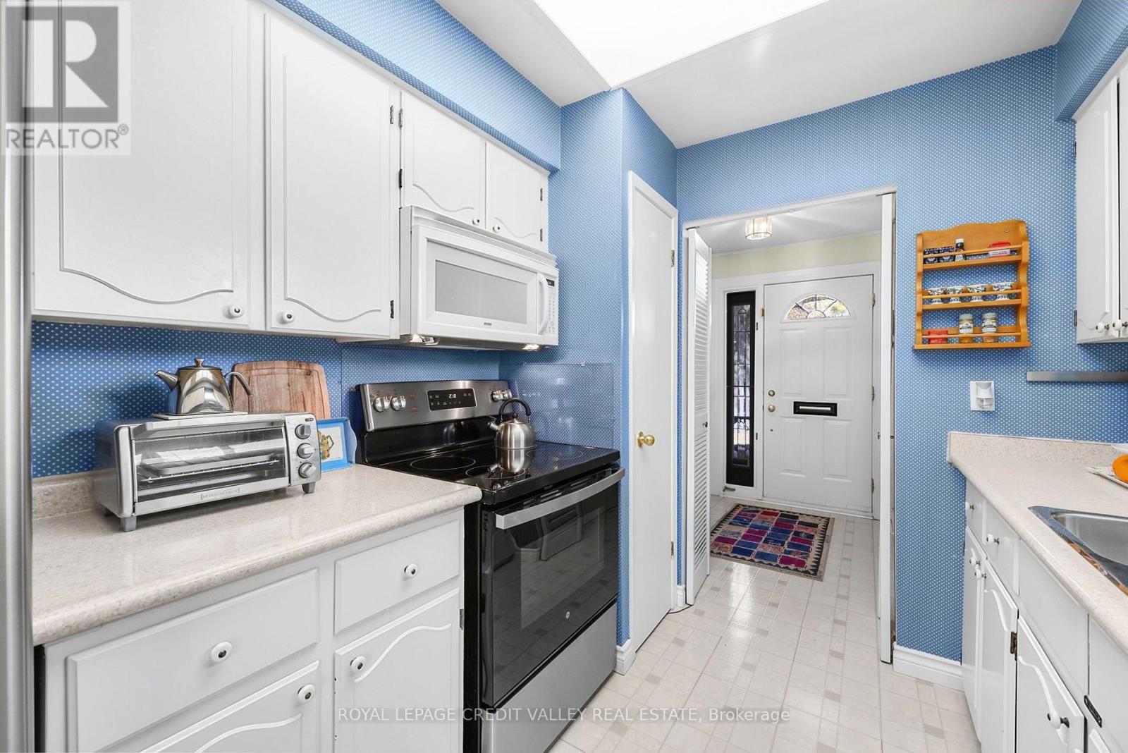 30 Parkview Place, Brampton, ON photo 11