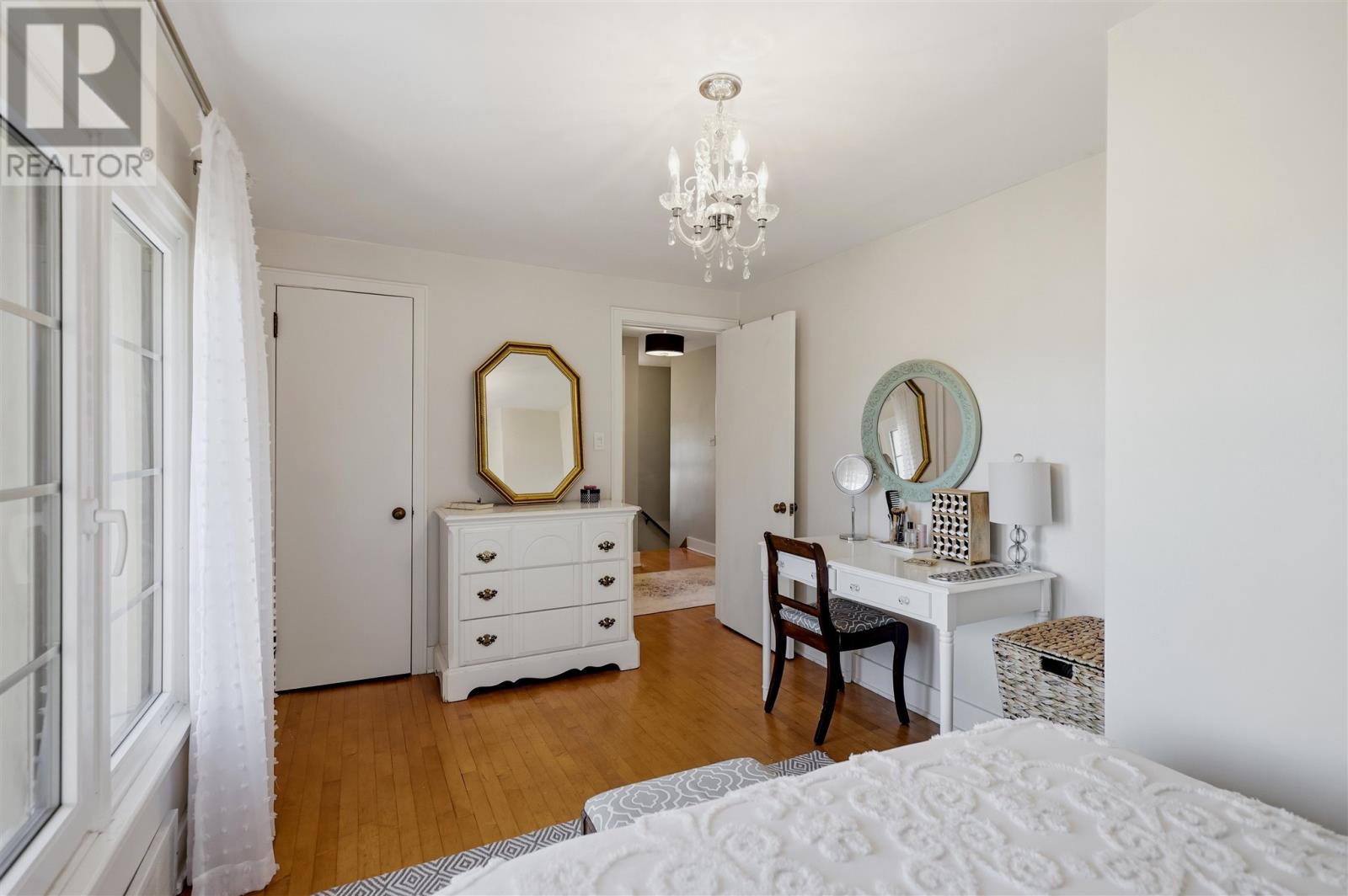 297 McGregor AVE - 16