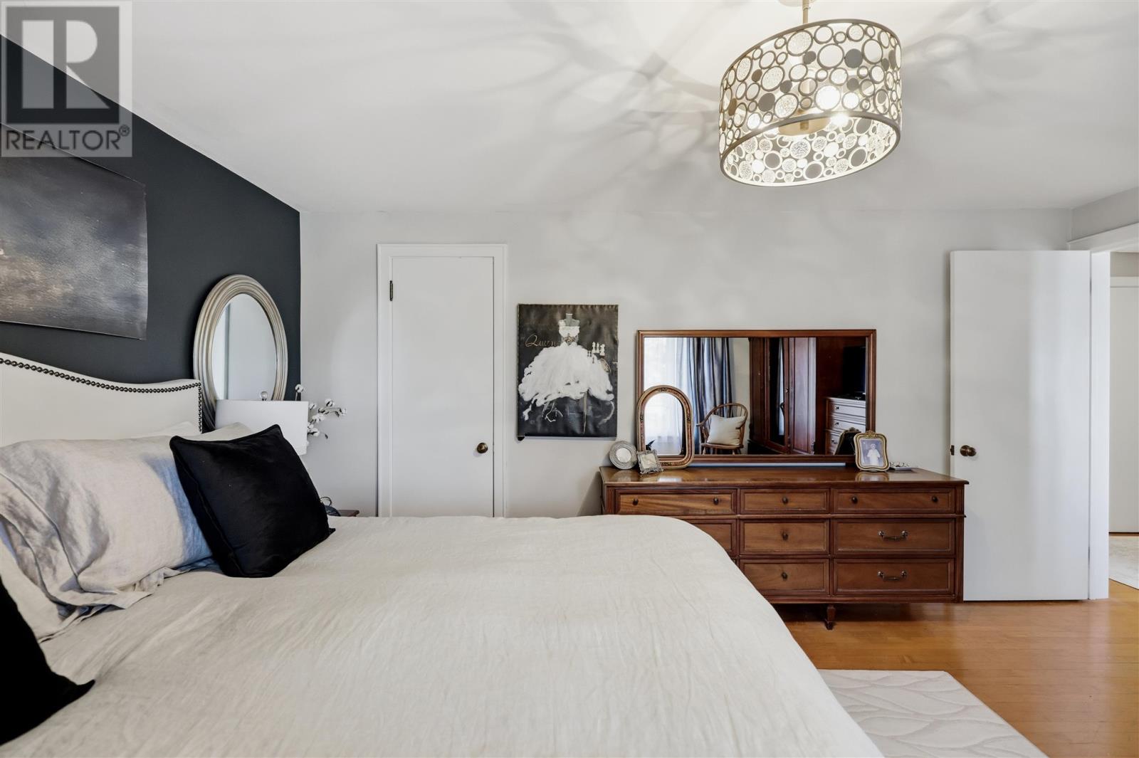 297 McGregor AVE - 14