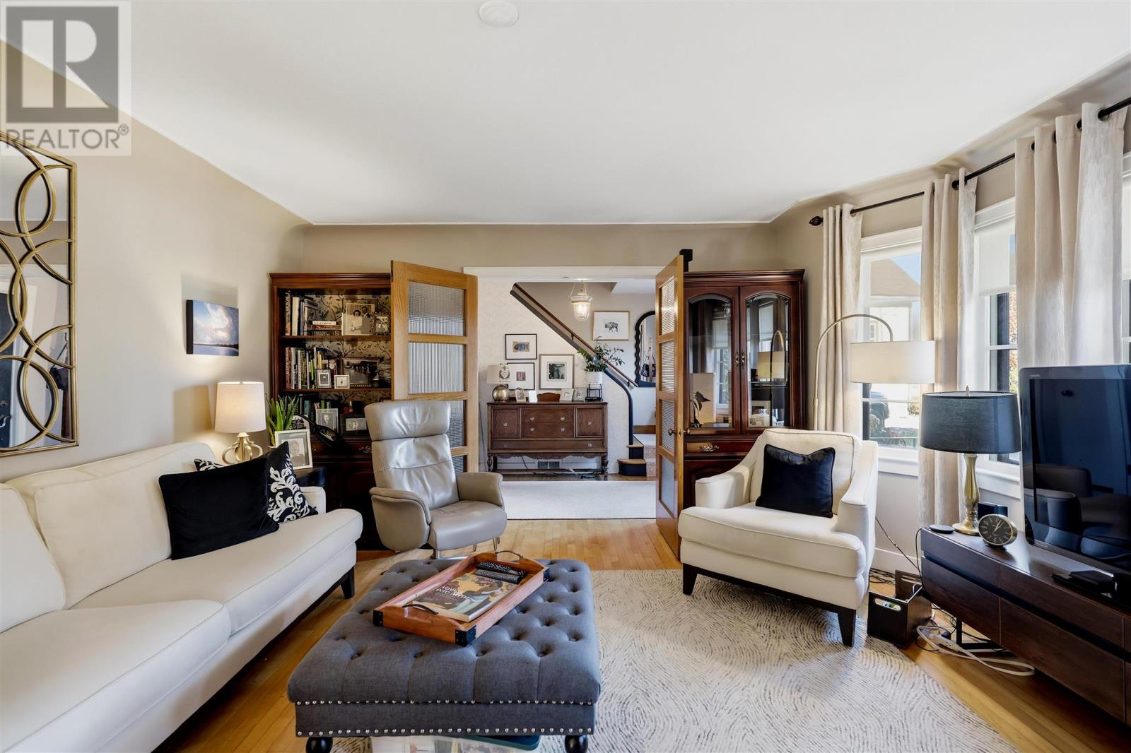 297 McGregor AVE - 5