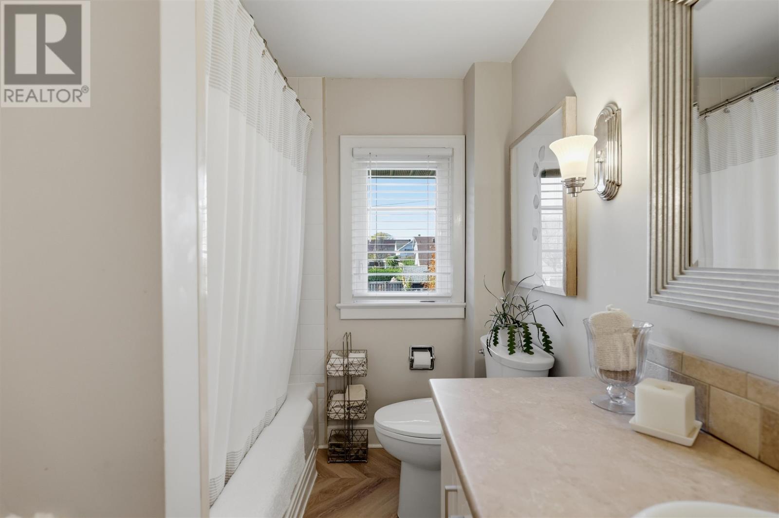 297 McGregor AVE - 17