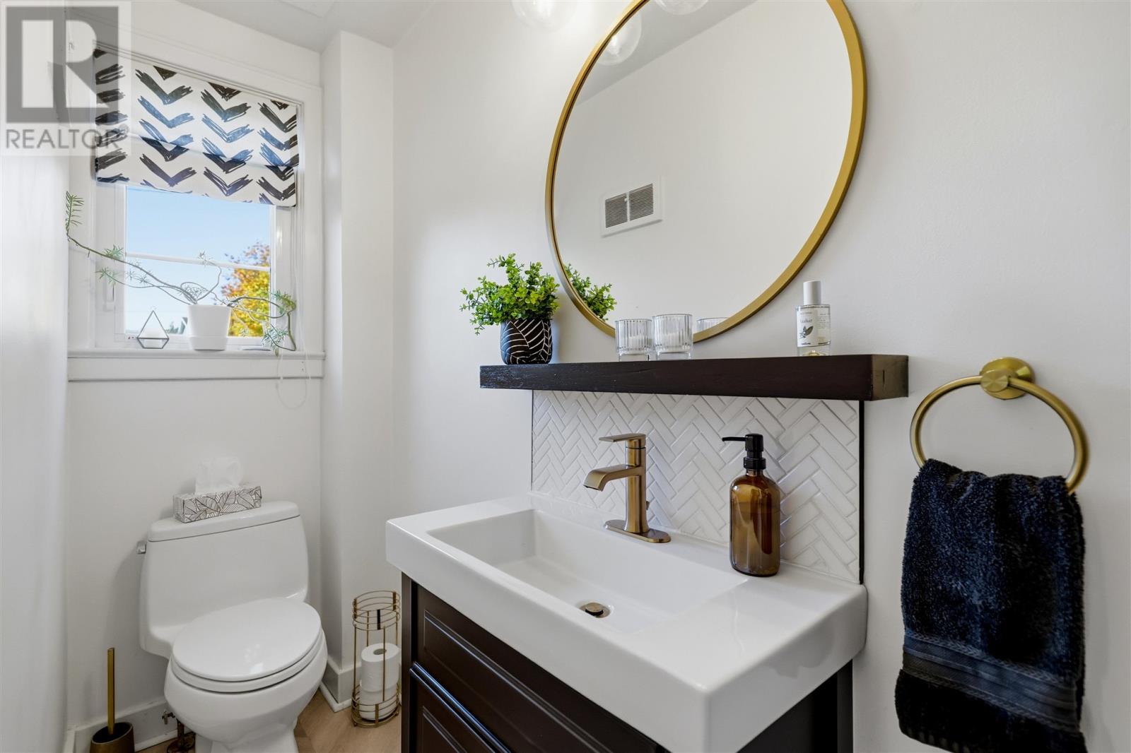 297 McGregor AVE - 11