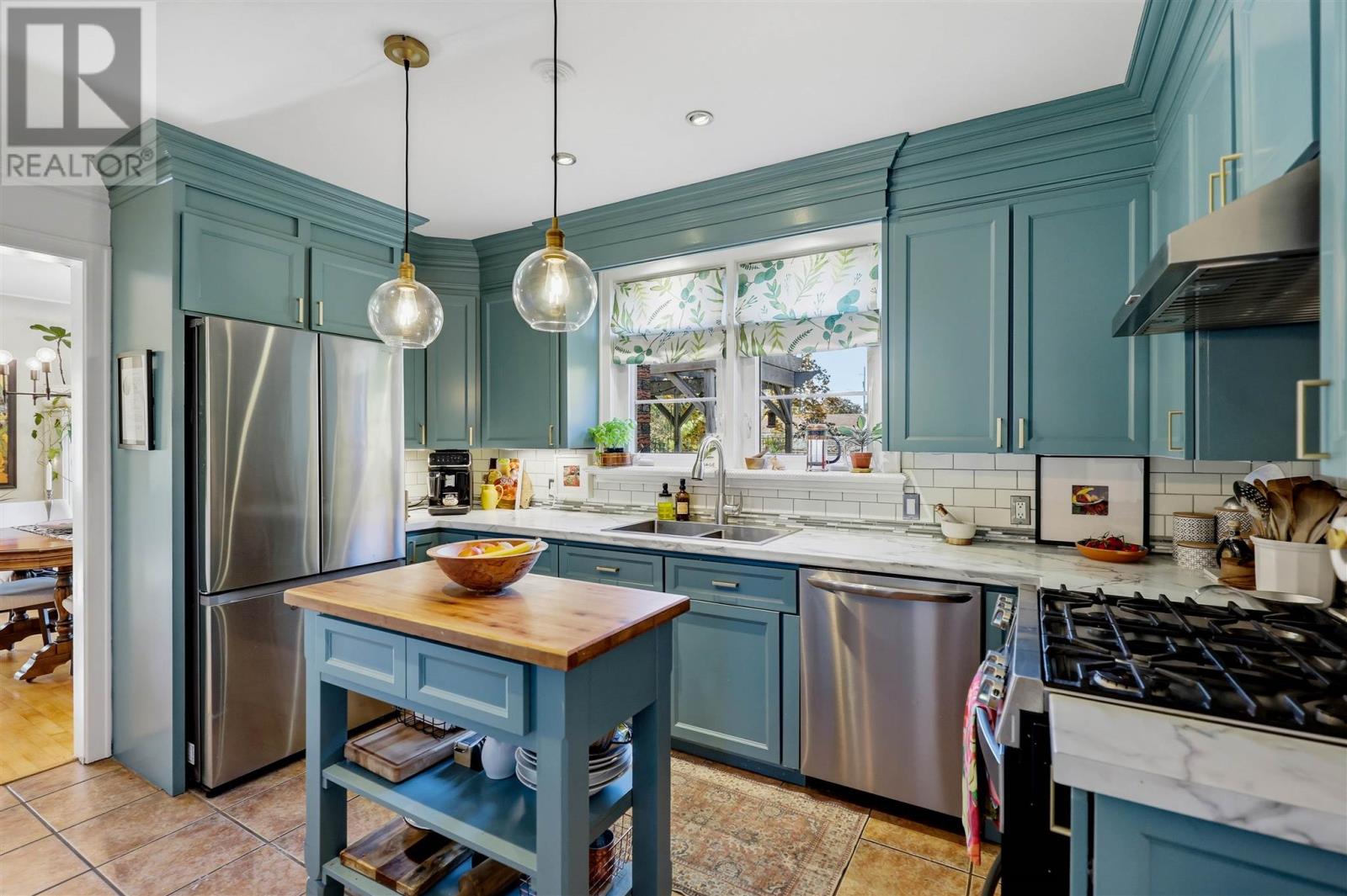 297 McGregor AVE - 6