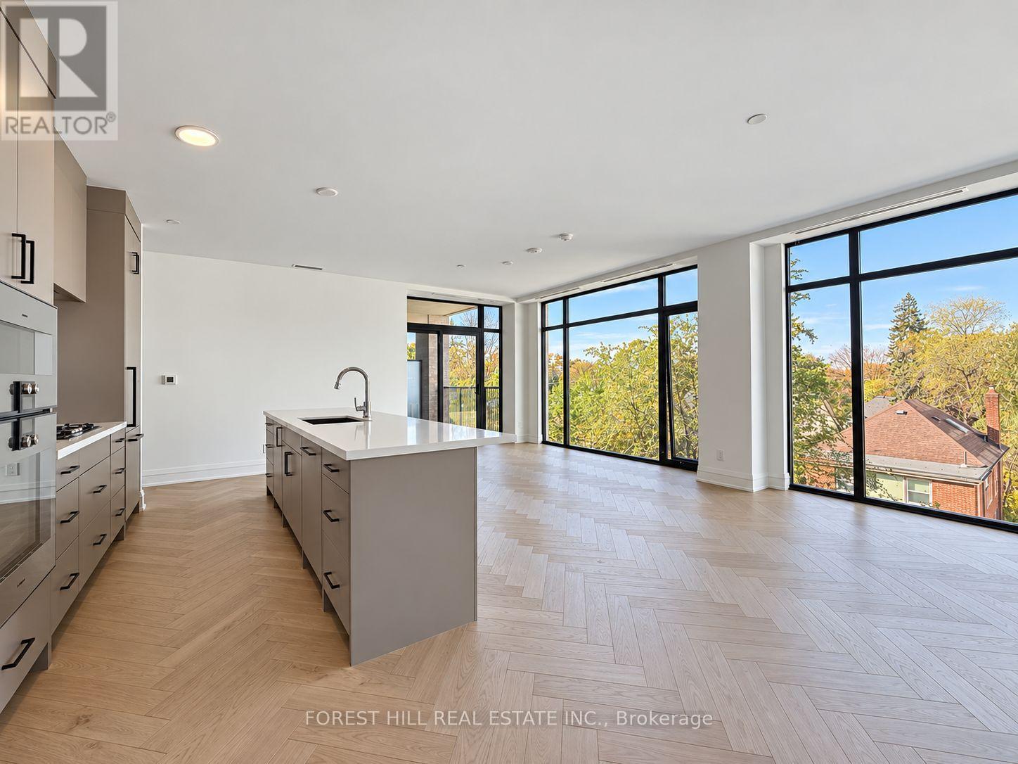 3B- 2010 Bathurst Street, Toronto, ON photo 6