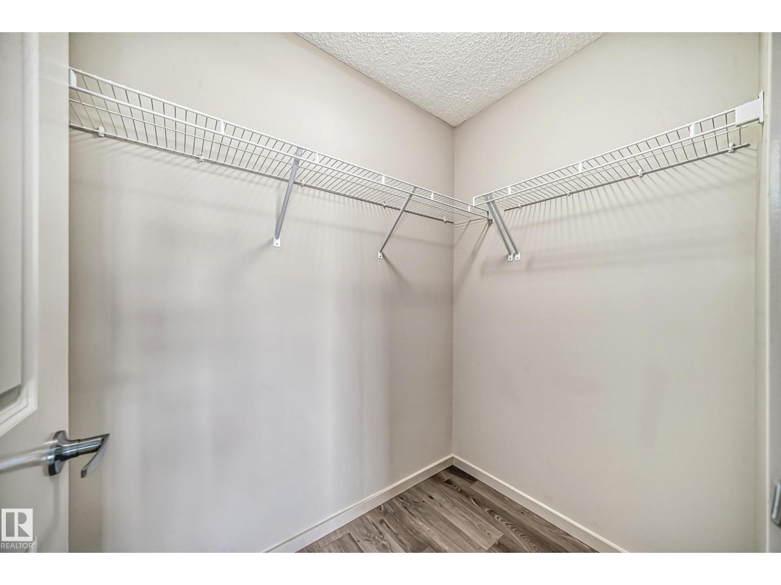 Property photograph 32 for MLS E4514544