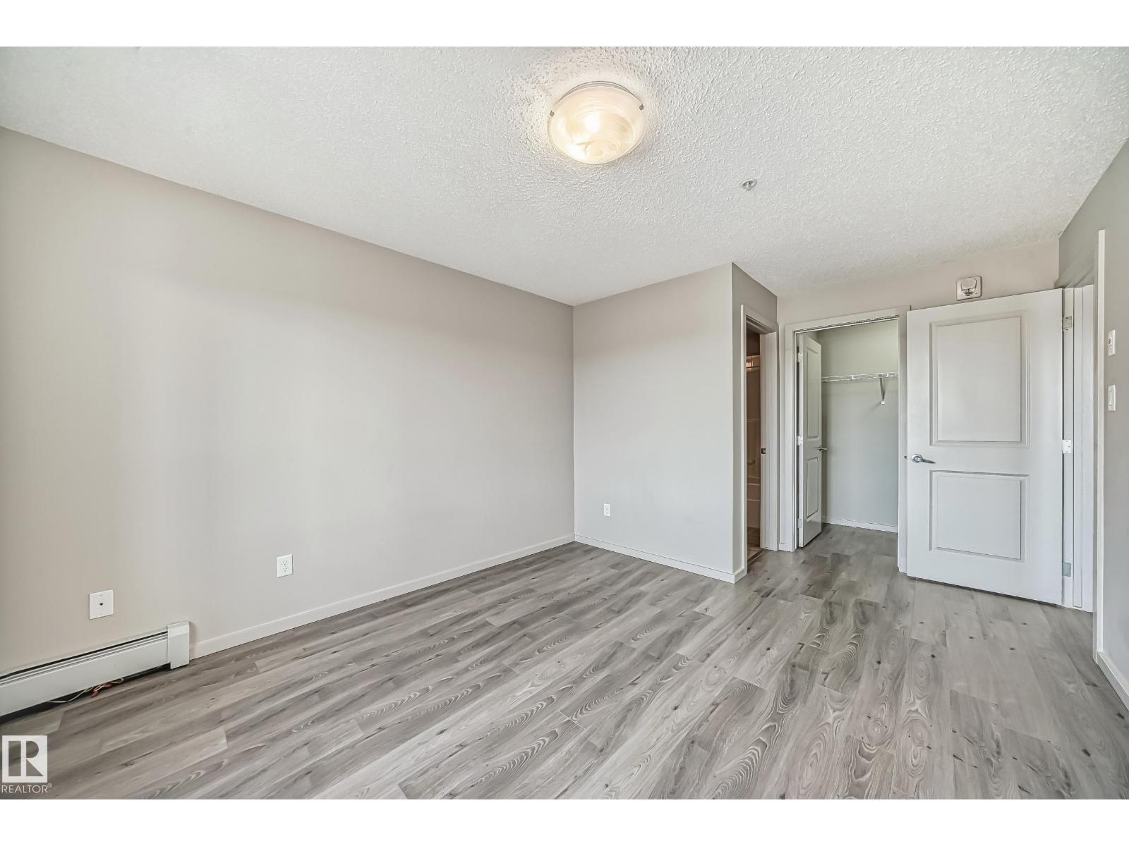 Property photograph 30 for MLS E4514544