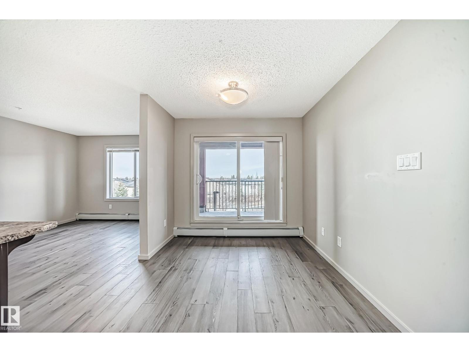 Property photograph 15 for MLS E4514544