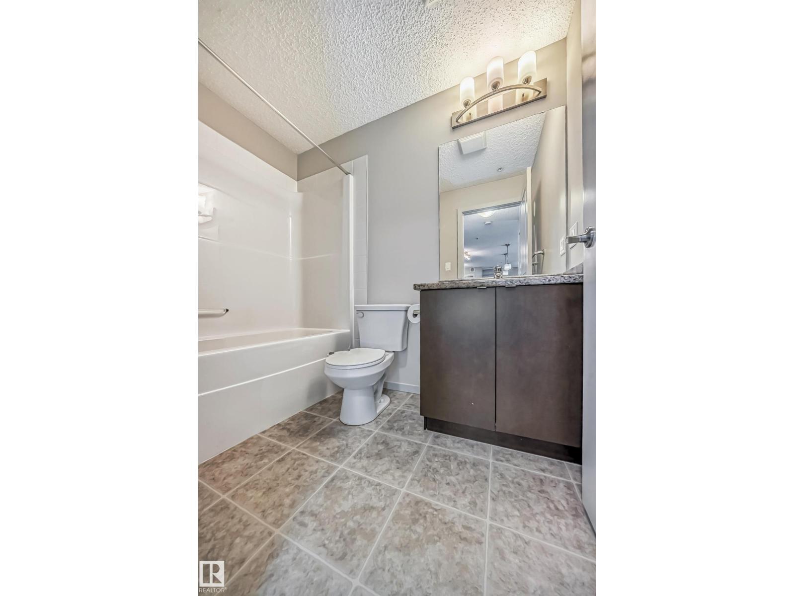 Property photograph 35 for MLS E4514544
